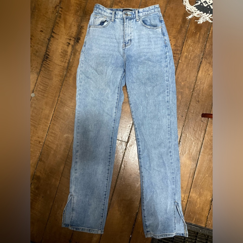 PrettyLittleThing Women’s Wide Leg Jeans